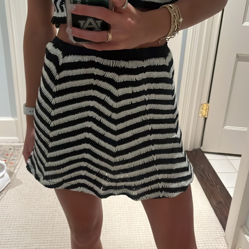 Saylor Black And White Patterned Set - image 2